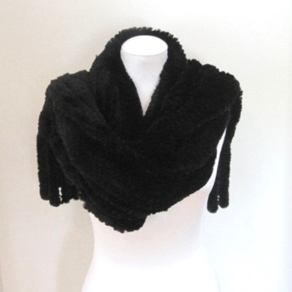 Genuine Rabbit Fur Shawl/Scarf With Tassels - Picture 5 of 7